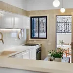 3 Bdr Detached House In 아파트 *