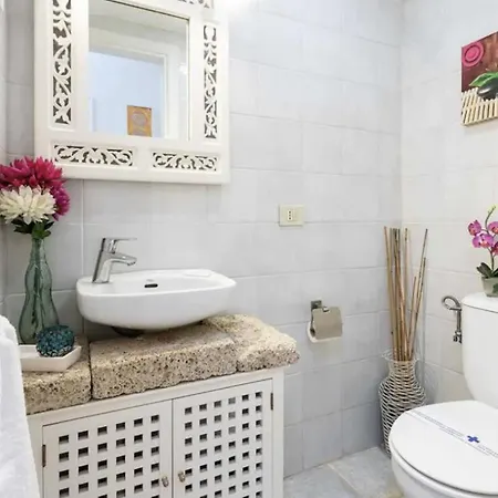 3 Bdr Detached House In Apartamento