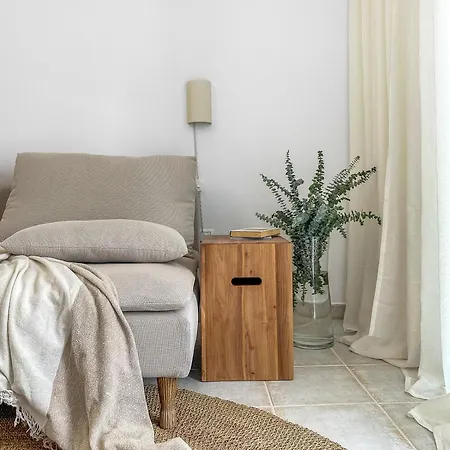 Lejlighed 3 Bdr Detached House In *