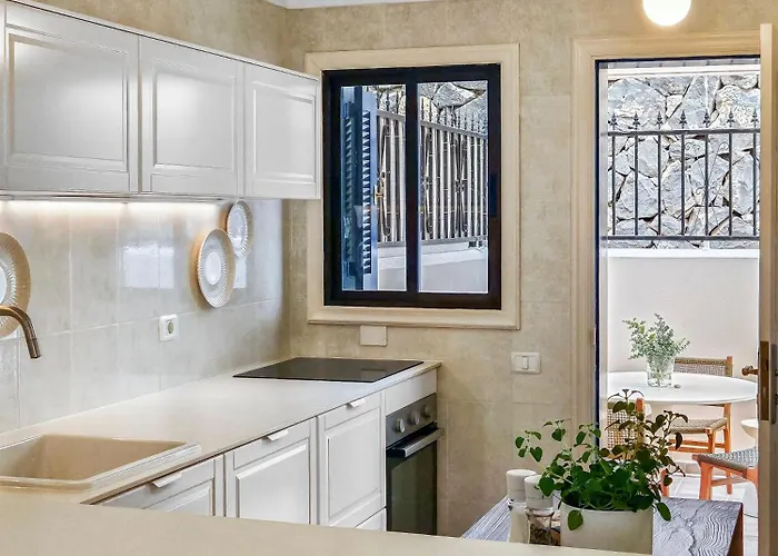 3 Bdr Detached House In شقة *