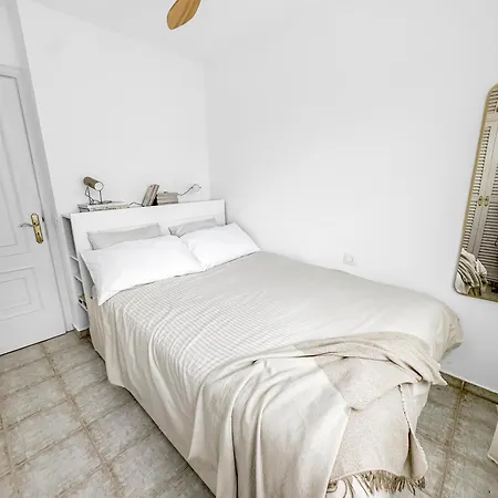 Apartament 3 Bdr Detached House In *